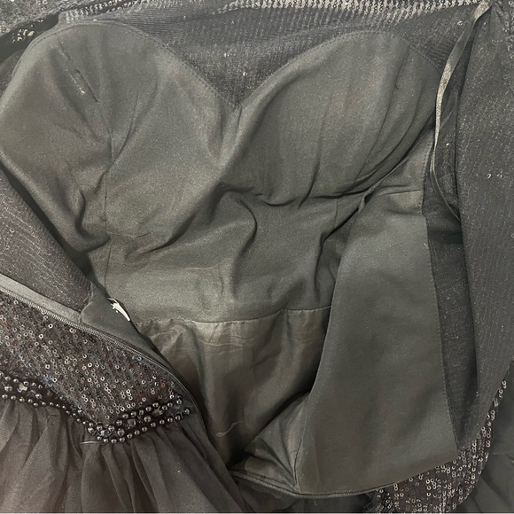 Mac Duggal Sequined Black Long Sleeve Ruffle Tiered Midi Dress - Gently Worn - Picture 16 of 16